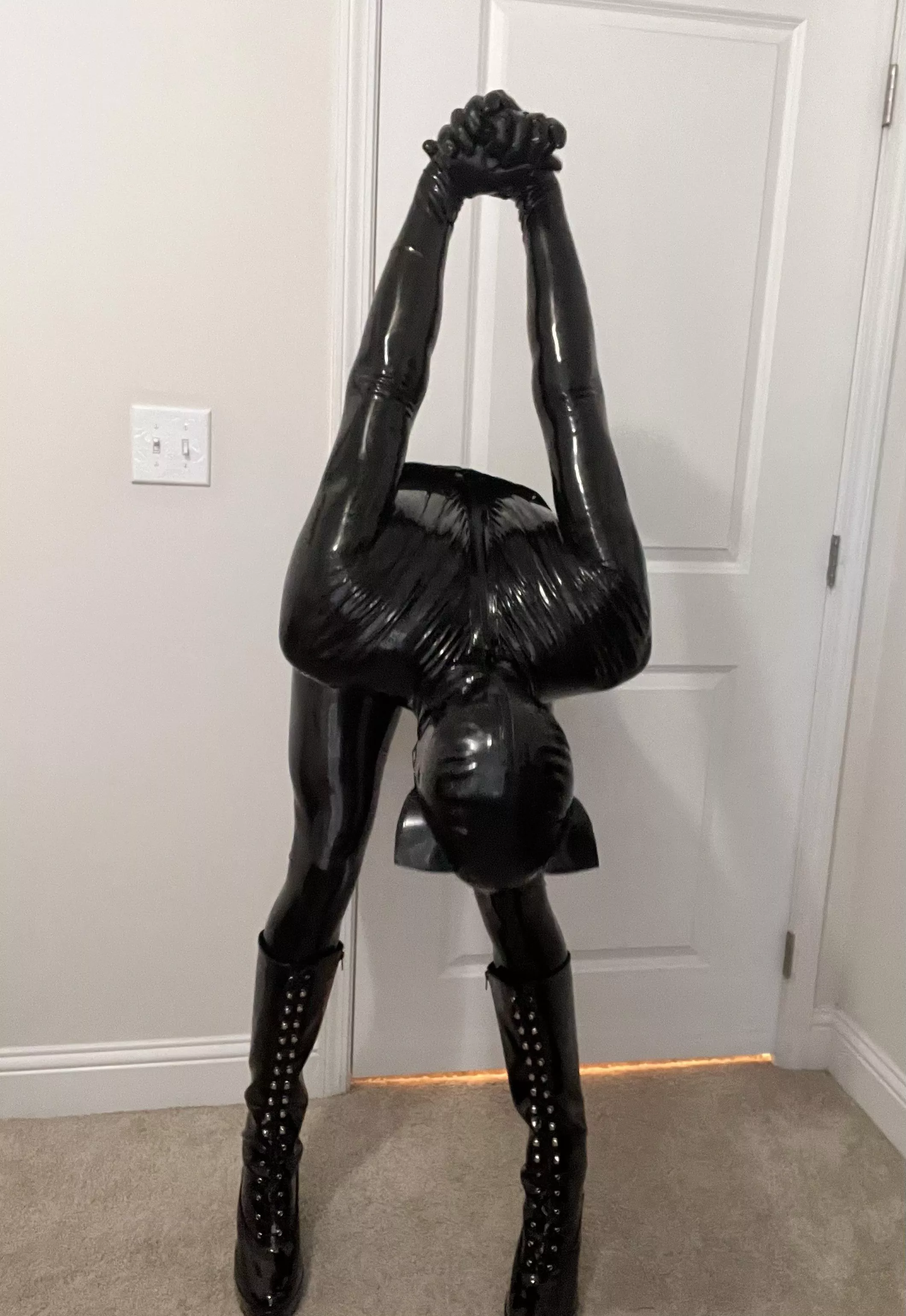 Youve Got Me Tied Up In This Pose Tell Me What Youll Do Next Nudes Bdsm Nude Pics Org