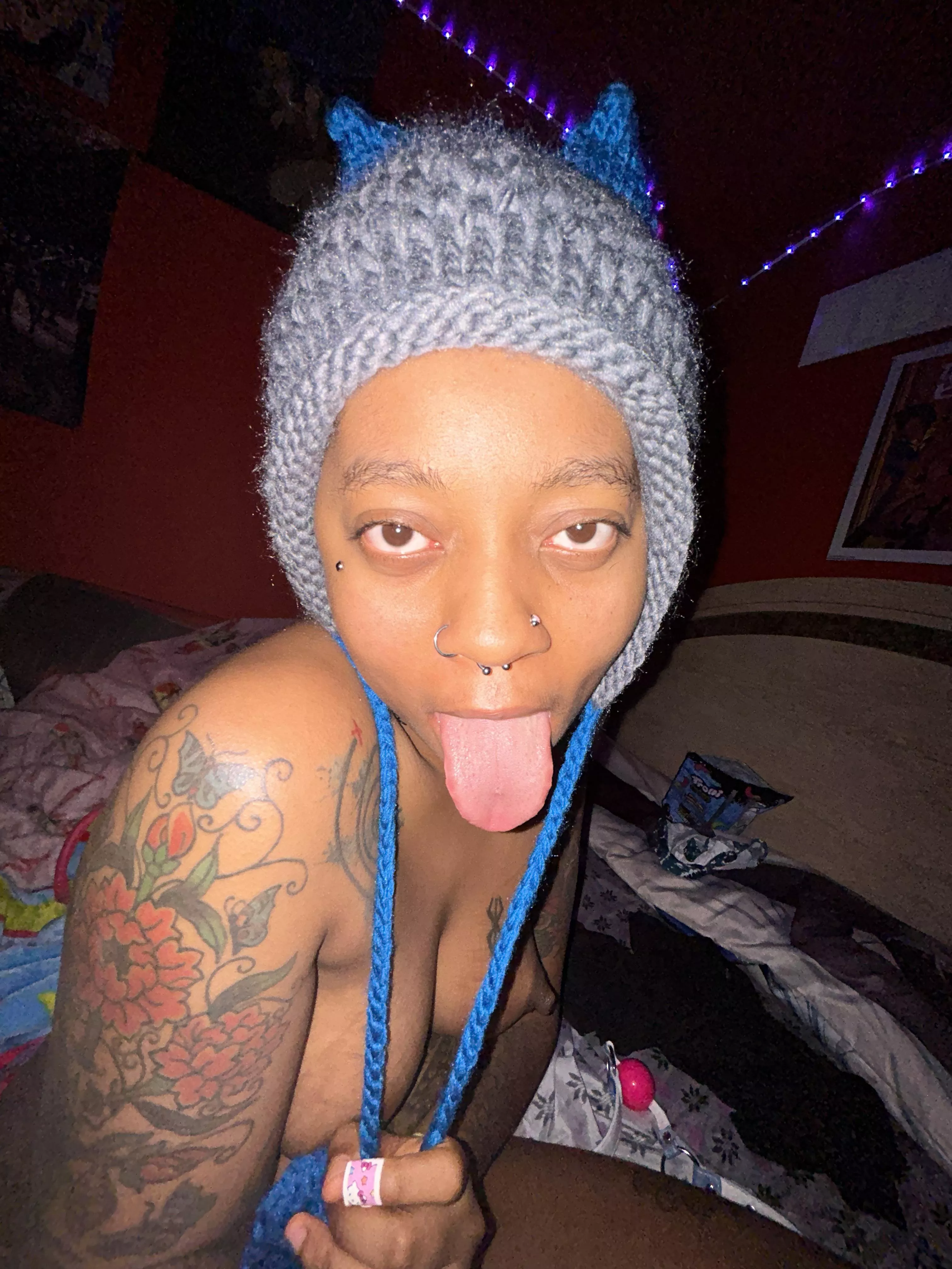 Let Me Put My Tongue To Use Nudes Afrodisiac NUDE PICS ORG