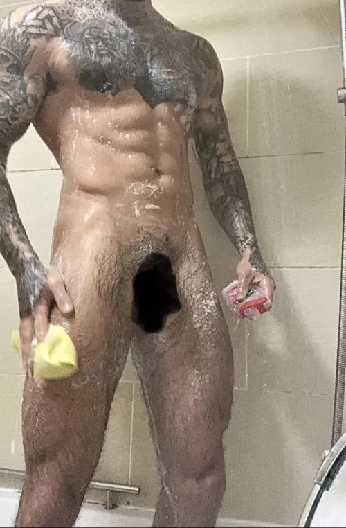10 minutes in the shower with an alpha 😈😏