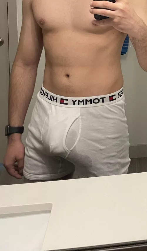 18 anyone wanna suck it