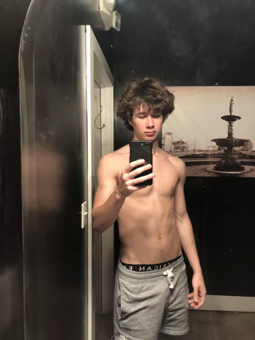 18👅 (New OF link in bio)