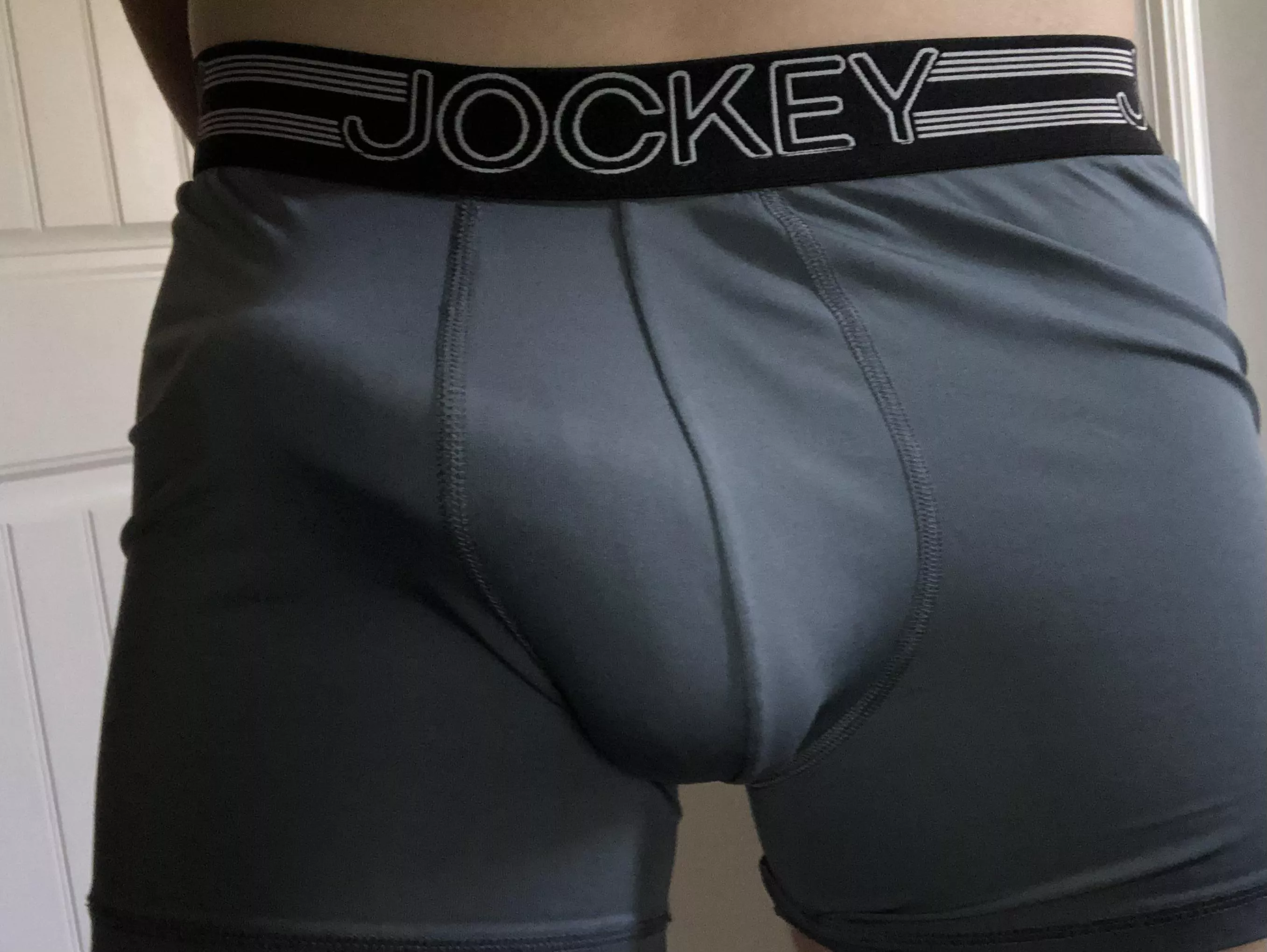 18m even my semi shows! Chat me if you want to see the rest, females preferred but you do you