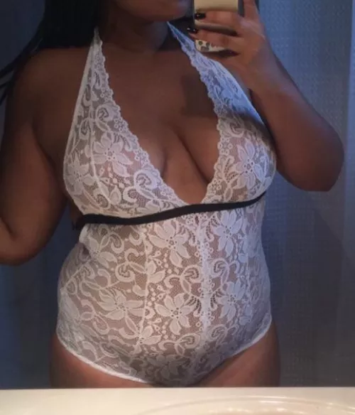 (19) Be honest, did I make you stop scrolling? Leave a like if you did 😘