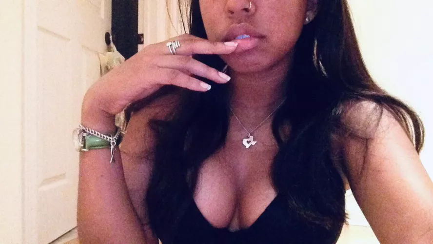 19F - Love an older woman 😜🙈