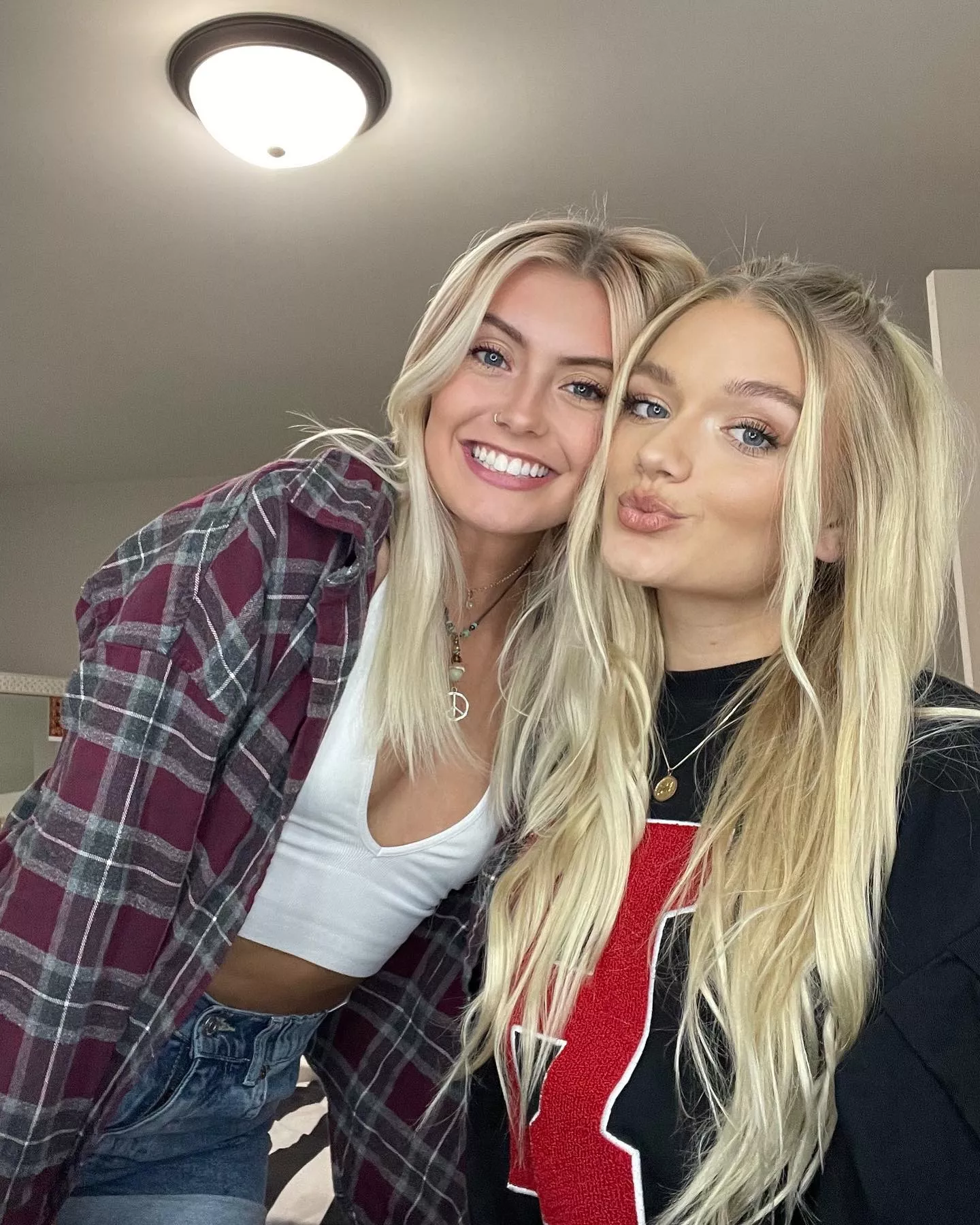 [2] My cute college friends!