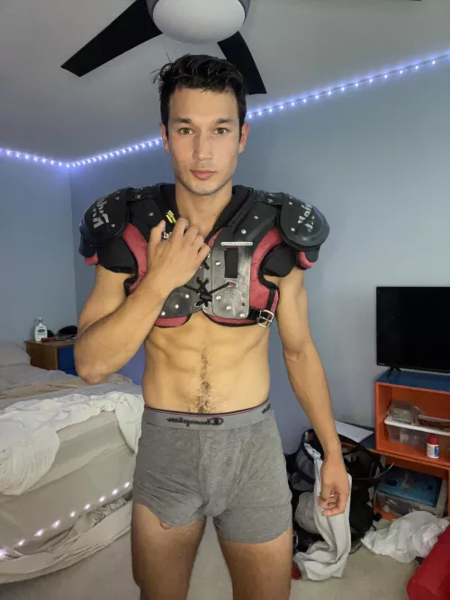 [21]Pov you see me in the locker room