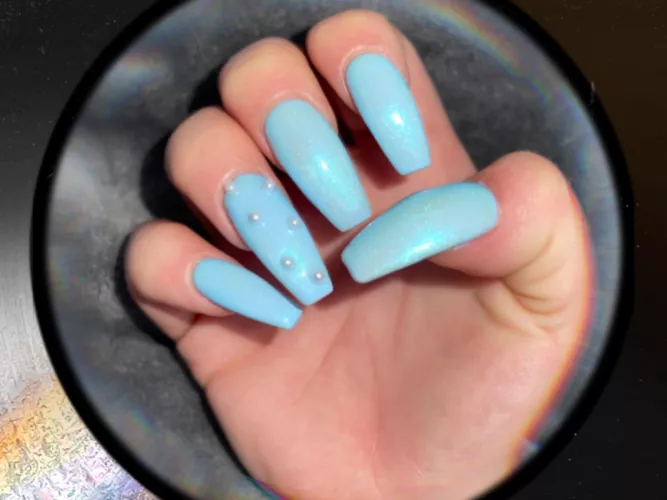 25 (f) it’s been a while 🦋