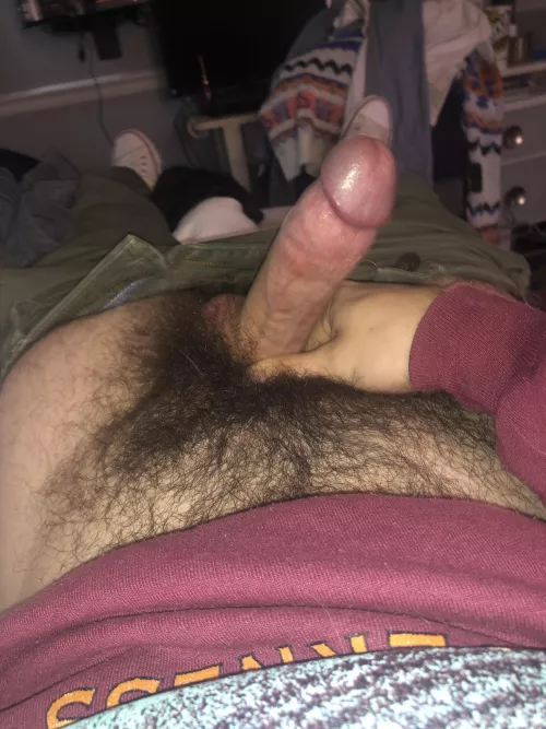 25 / hairy, thick & cut 😉