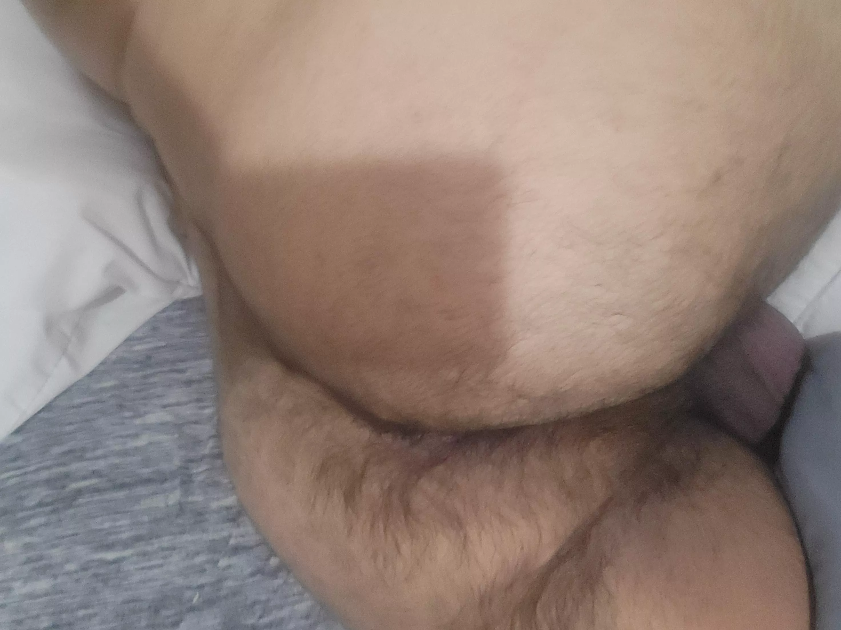 26 m hmu guys