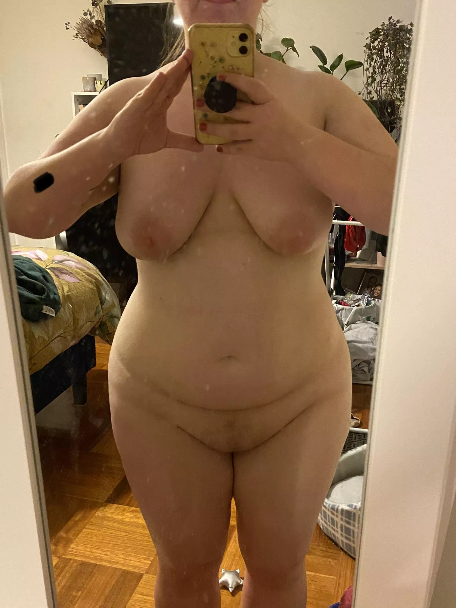 26f, 75kgs, 5ft2- yet another post-shower pic… does anyone have tips on how to clean my mirror?
