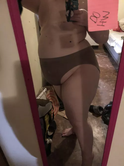(28 F) Hi 👋 I’m trying to embrace being a BBW without breasts. (got them removed cause of the brca2 gene mutation)