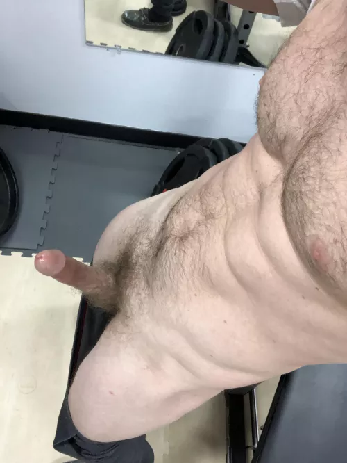 (28) if only the gym was this empty all the times lol