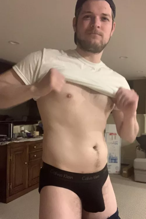 (28) Usually a medium but kinda diggin how tight these smalls are