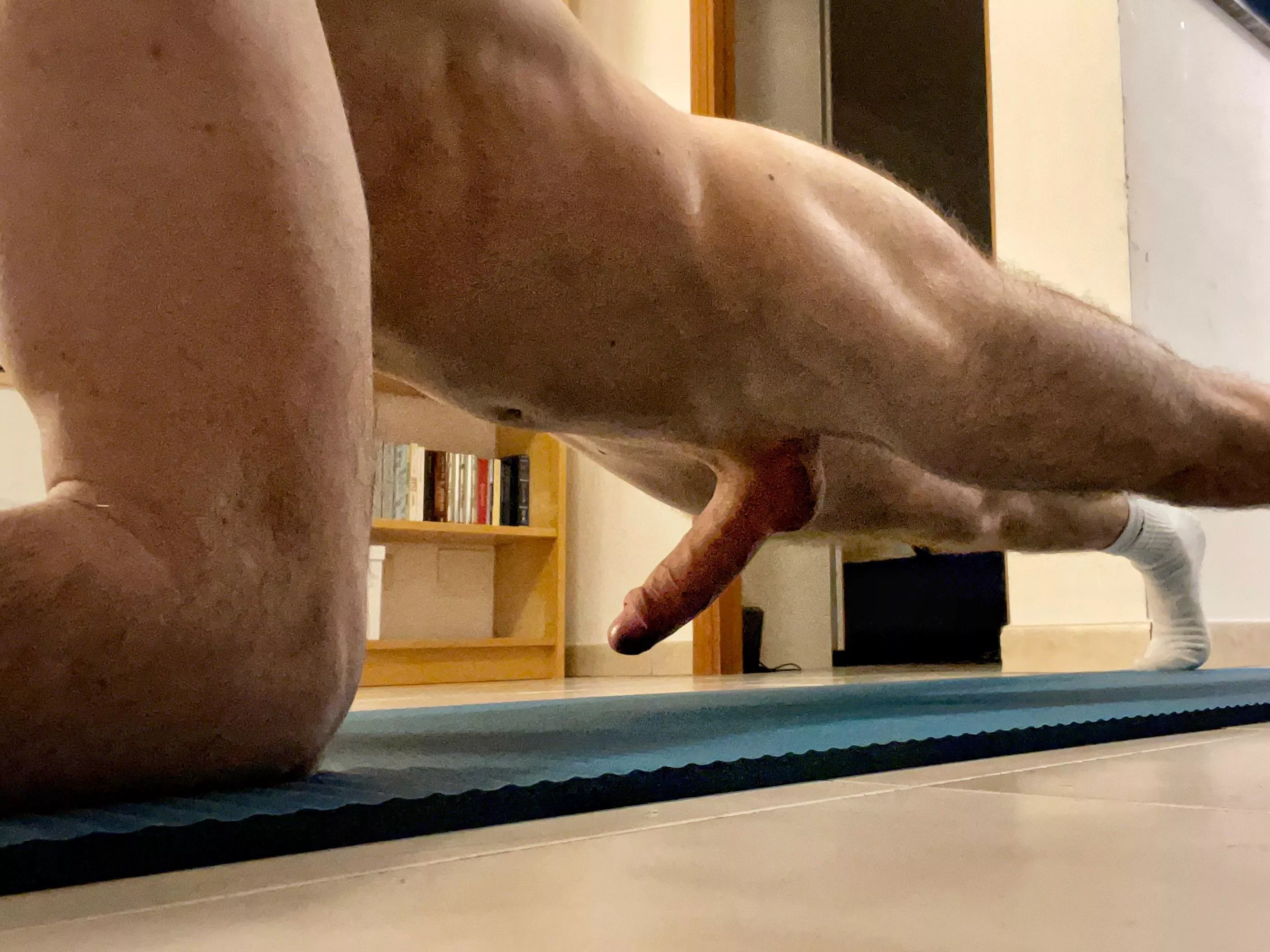 [29] [M] naked plank may be a thing