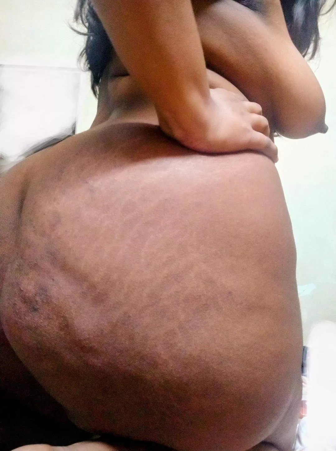 [29F] Back with some more Monday Motivation! 😋🤭😘