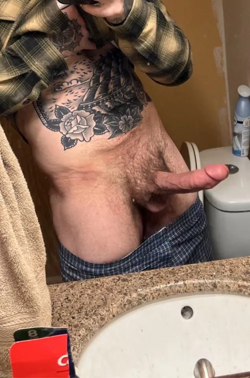 [30m] horny as fuck! Anyone up and stroking pm’s and comments encouraged!