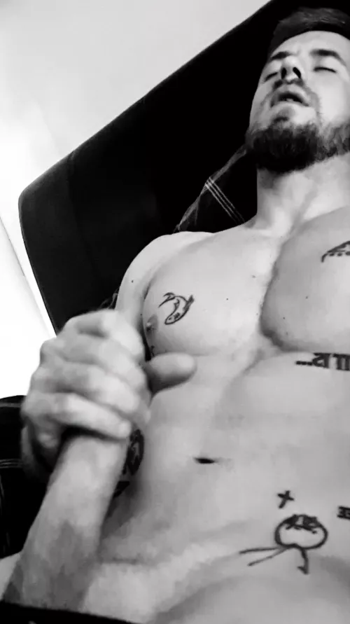 (31) I wake up like this and go to sleep like this...