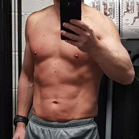 32 year old 6’7 Canadian. Now show daddy who’s a good boy. 32 year old 6’7 Canadian. Now show daddy who’s a good boy.
