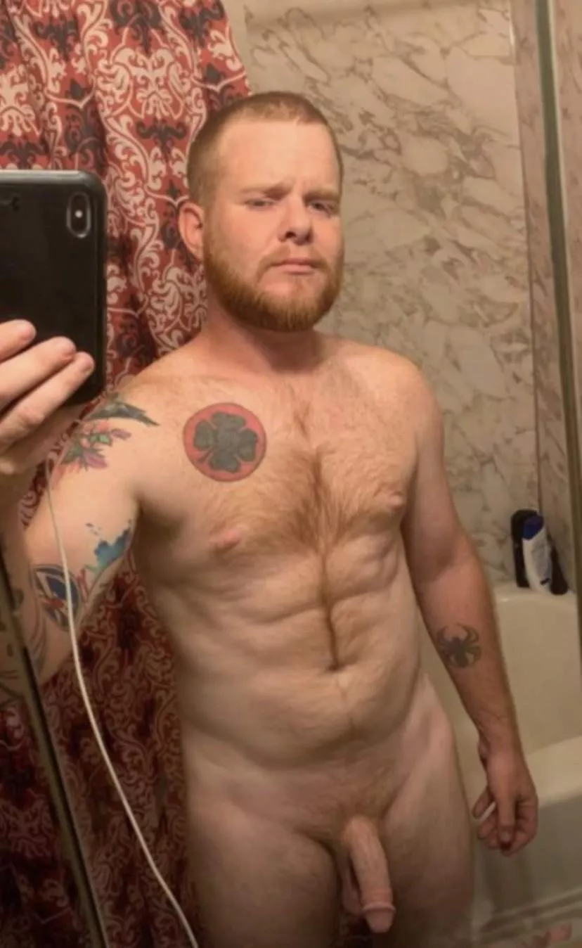 36 5’9 175. Starting to get comfortable with my stomach. I want my abs back lol.