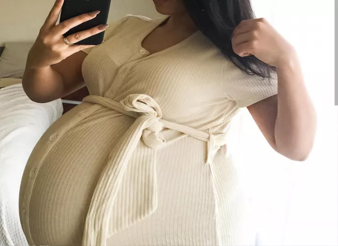 38 Weeks. I was petite once ☹️