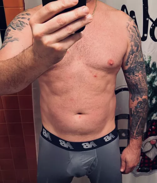 [39] anyone else off today????