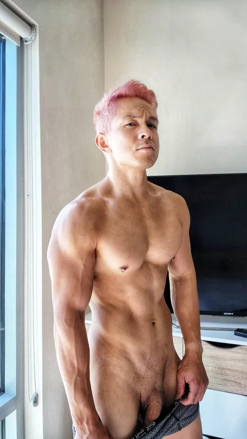 [39] so I turned my hair pink... what do you guys think?