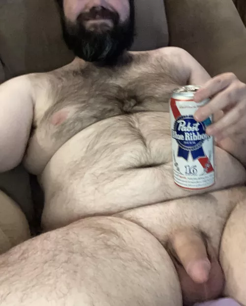 [39] Today kinda sucked for me mentally. So time for some cold ones and no clothes