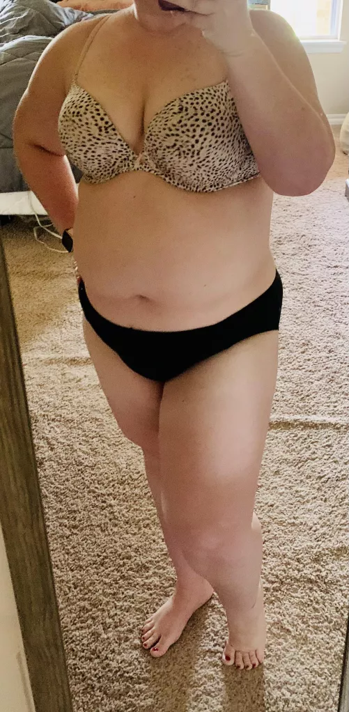 40 and horny 😈