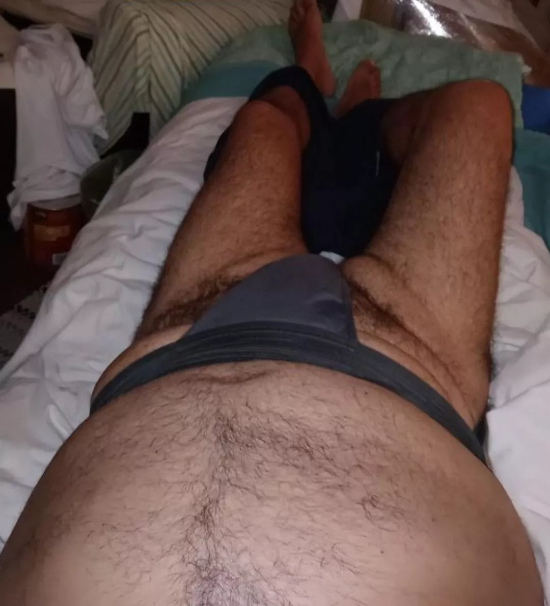 48 yo Chub for any but Chasers to the front..HMU on DMs if you want to chat, share dirty stories... Anything