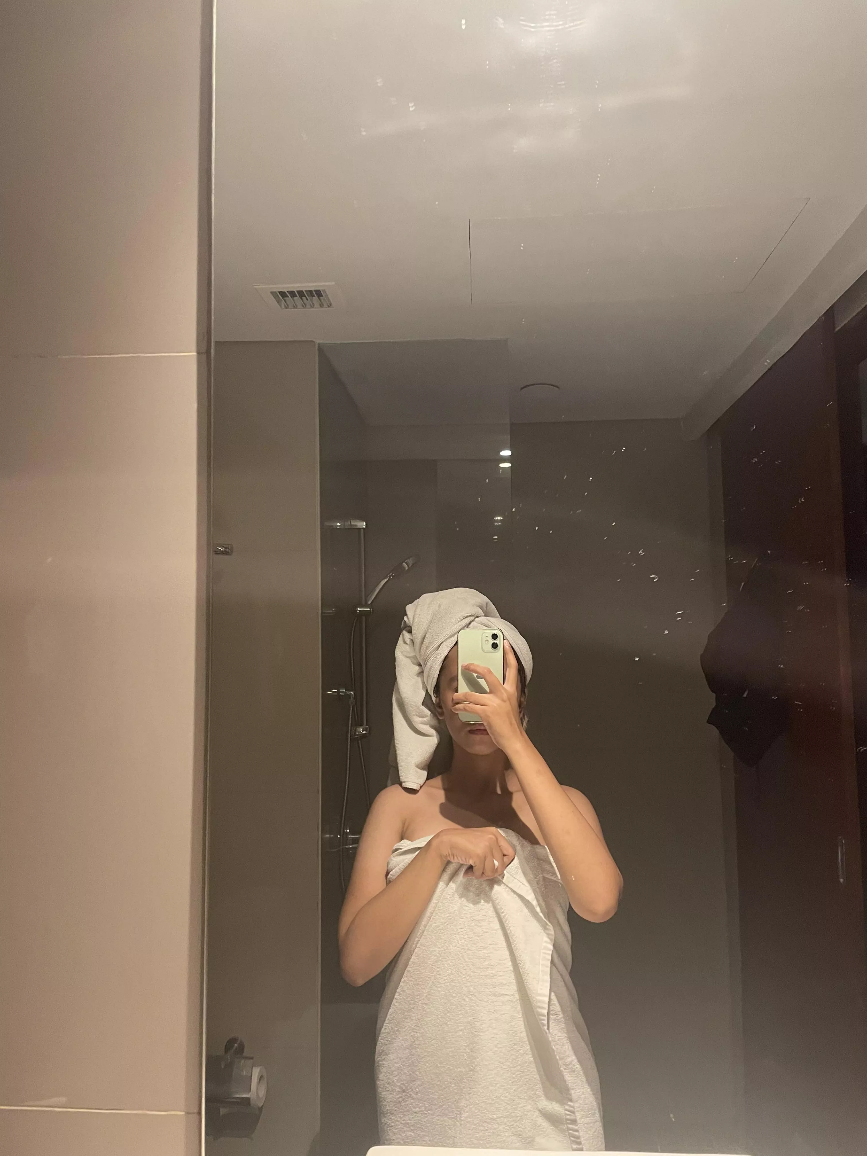 $5 OF💋 solo player😈 tiny asian🙈customs,sexting,fr33 dick rate and more😘 welcoming videos when you subs