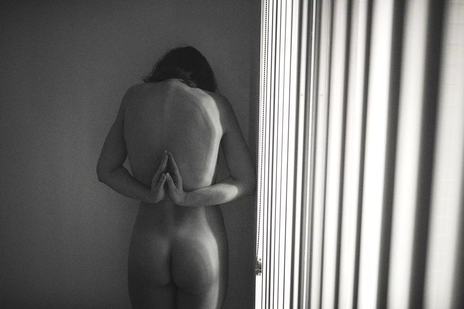 6’1 by the window [f]