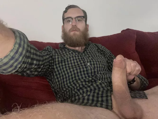 6โ6โ with a thick third leg