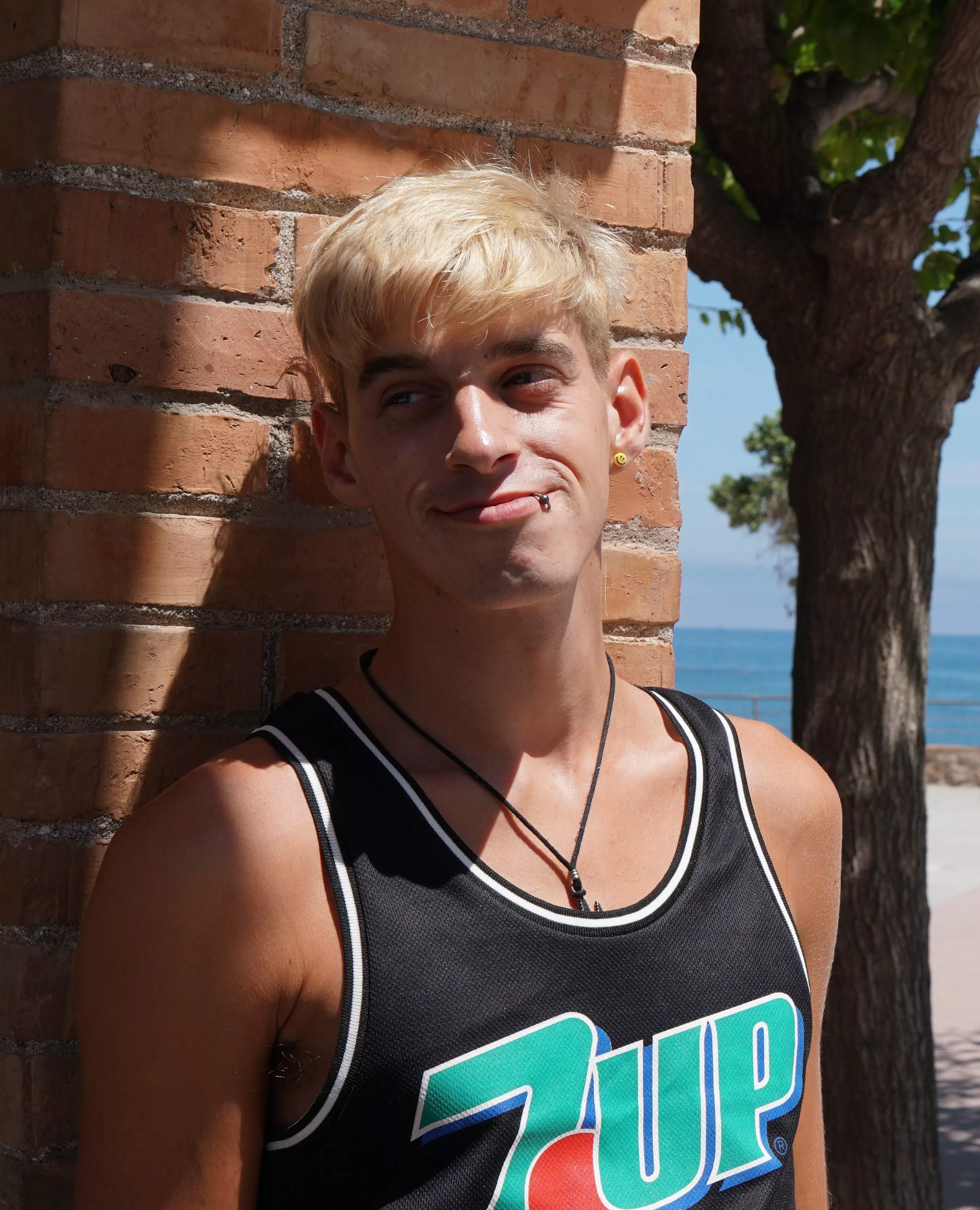 7up, open to sponsorship, get in touch, I have like no marketable skills or anything but I look alright with decent lighting 😋