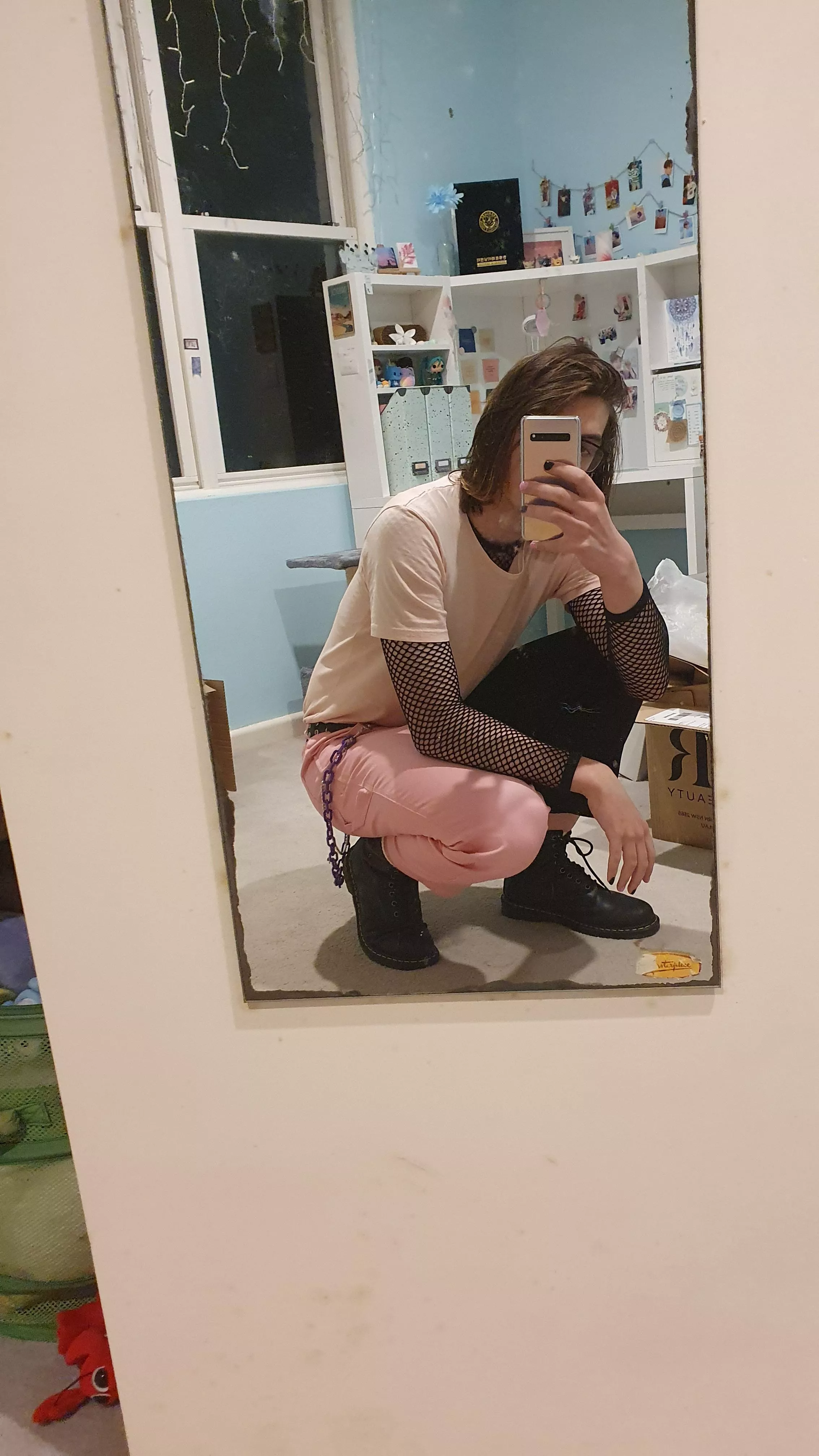 A bit of a diff fem look to show you don't only need skirts and thigh highs!