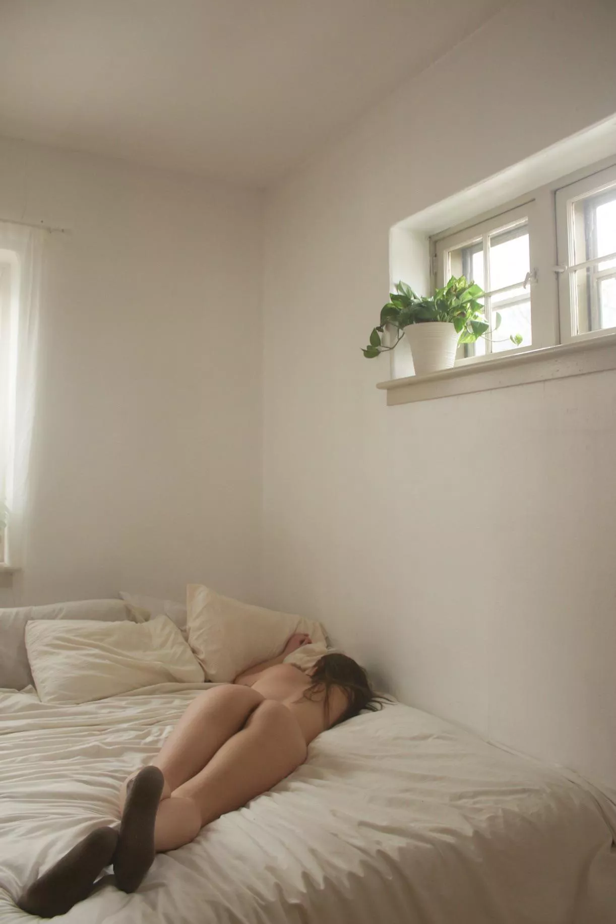 a casual self portrait from a year ago :-) i miss my white walls 😭