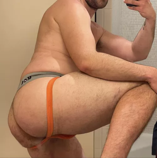 A good friend of mine who wants to show off a bit. Posted with his permission