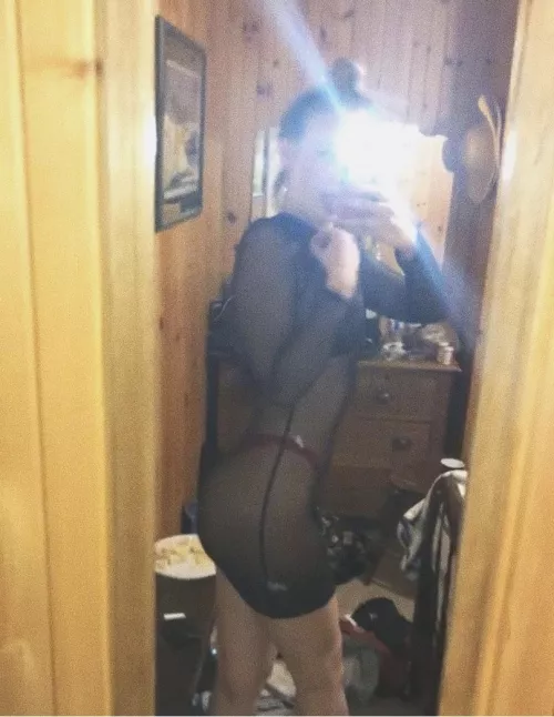 A good outfit for you to rip Into ๐