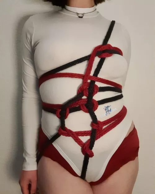 A little asymmetric body harness 👀