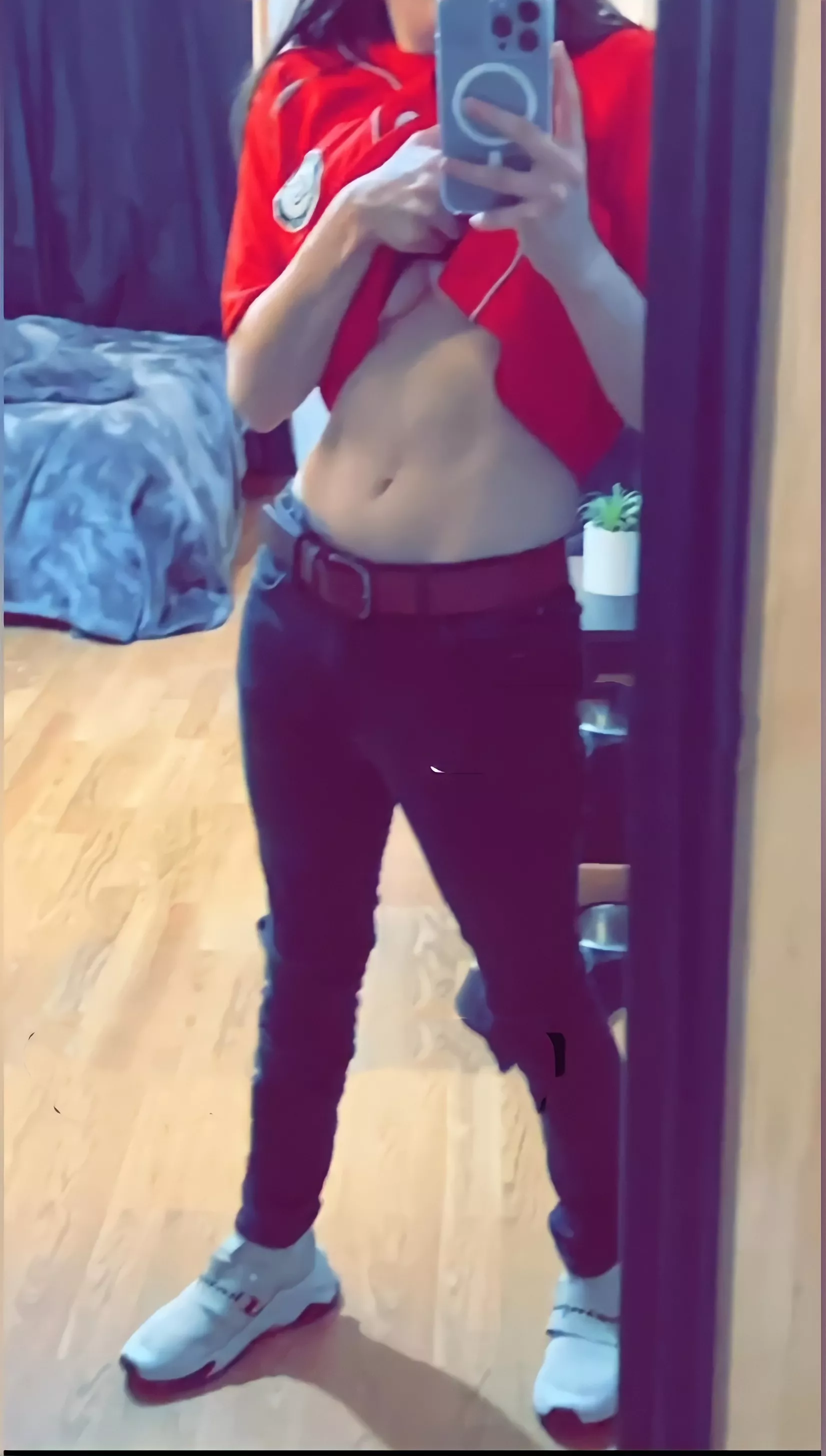 A little peek before work 👀