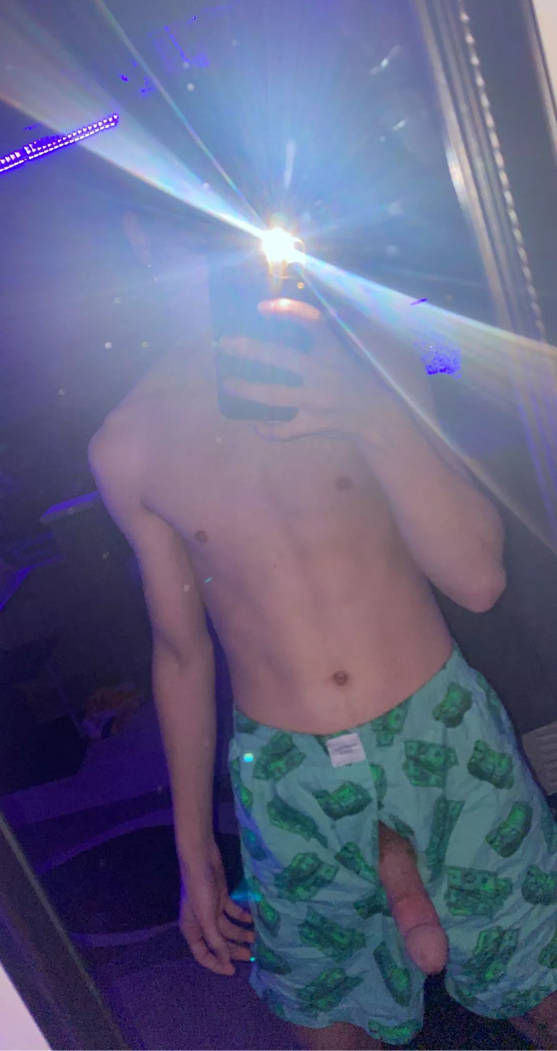 a perfect hole for easy access. who wants to suck me off ? 🤤