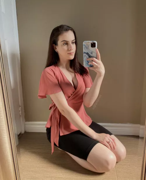 A skirt always means no panties under