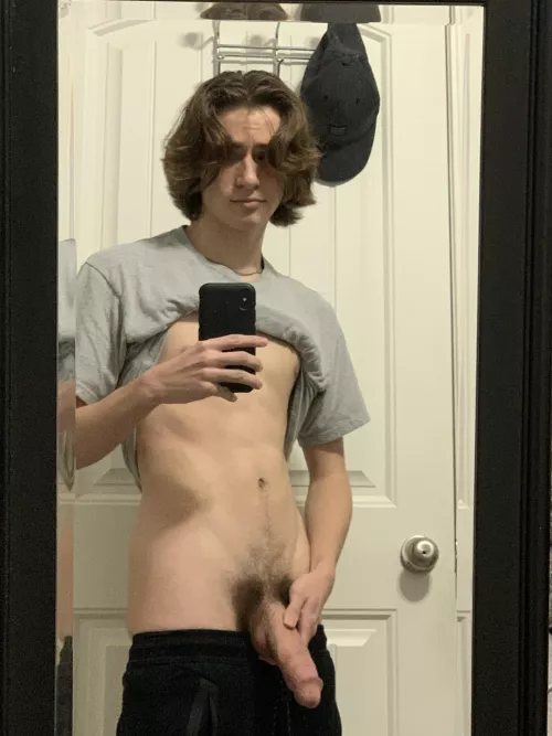 A small part of me wants to be walked in on 😖