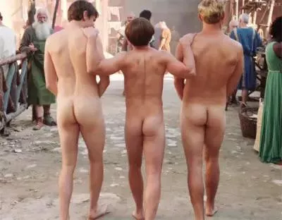 A walk through town like this would take me over the edge 🥵😈