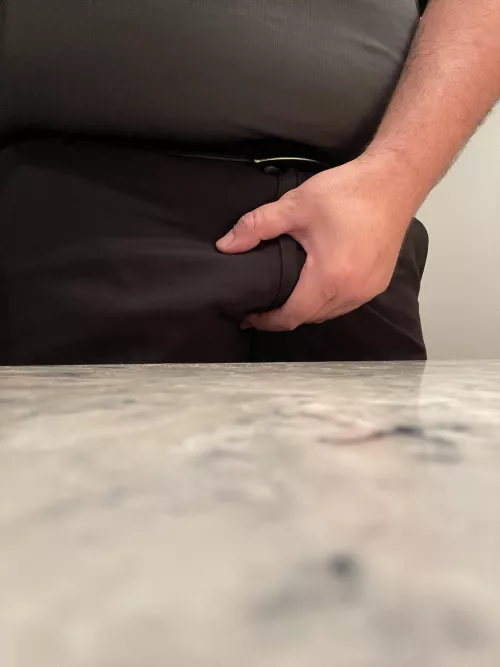 About to go on lunch break just so I can jerk a fast one. Think of a nice set of lips around my cock?