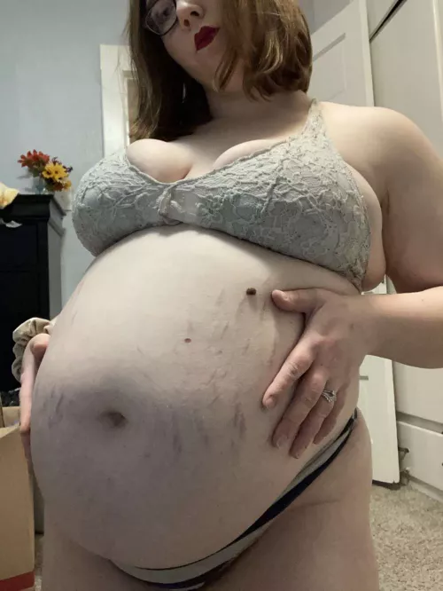 About to pop! See me while you can 👀