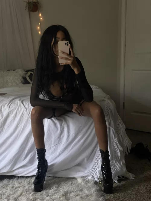 Admit it beta, you’re at your happiest when under a woman’s control. You’re nothing but a subhuman loser without it. [domme]