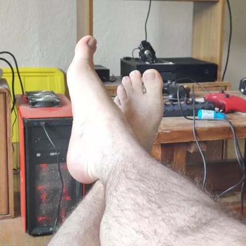 After 3 days of hard working, these size 11.5 Alpha feet need a rest and maybe a massage.