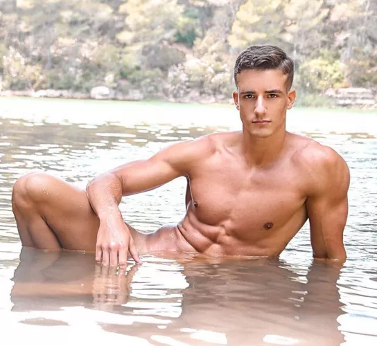 “Aldo Londero by Rafa G. Catala” …