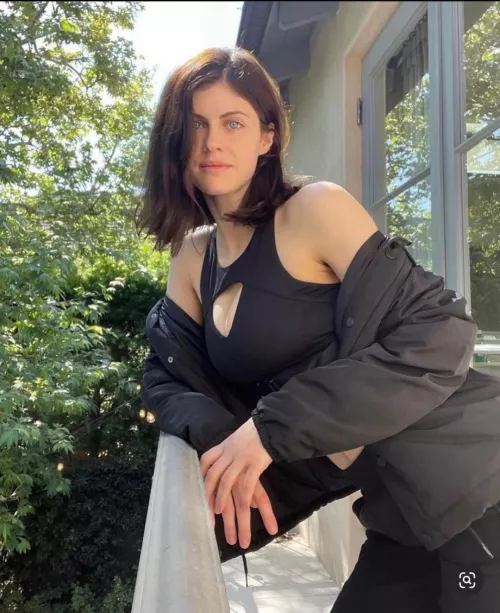 Alexandra Daddario 😊
