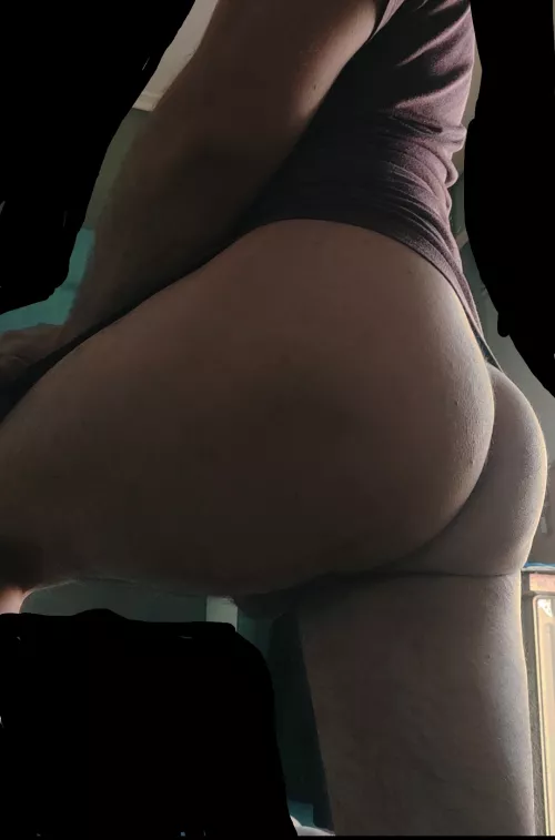 All hung nerds in here can come take me like this 😈 25yo